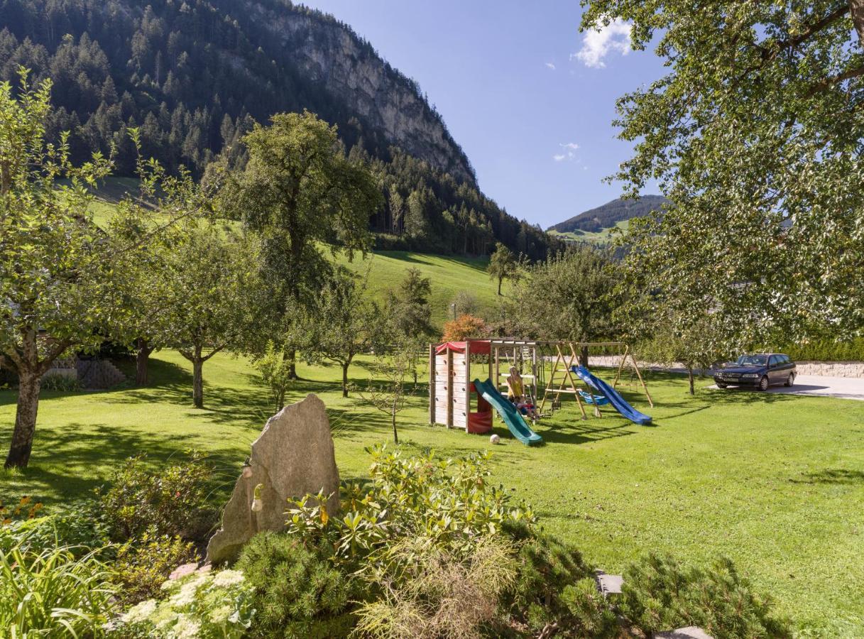 Апартаменты Hof Neuhaus Майрхофен Экстерьер фото